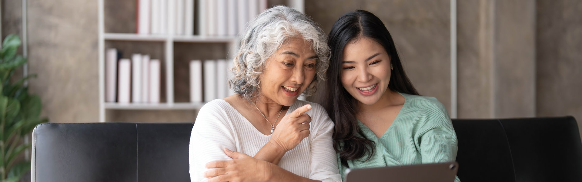 elderly woman use laptop